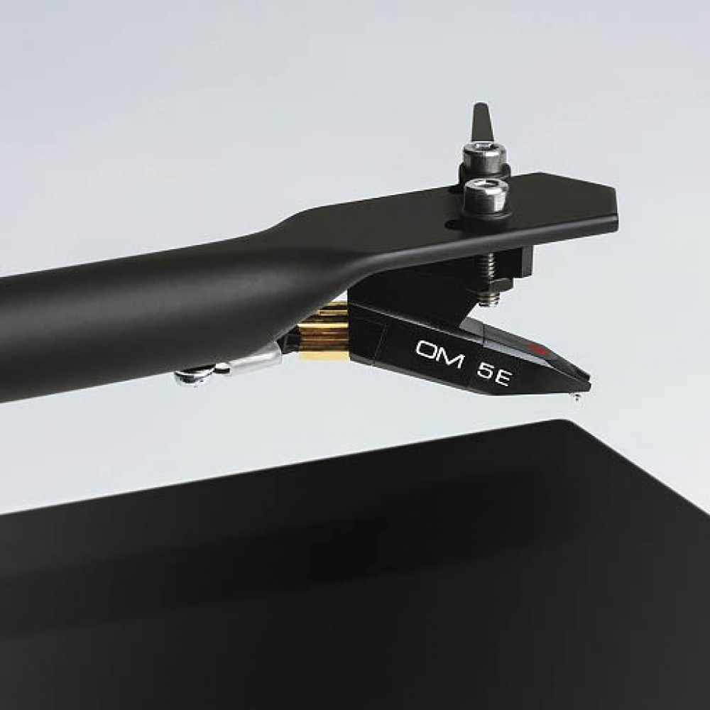 Pro-Ject T1 with Ortofon OM5EHigh-gloss Black