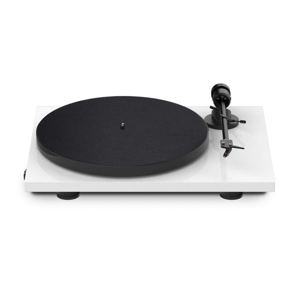 Pro-Ject E1 Turntable with Ortofon OM 5ENogal
