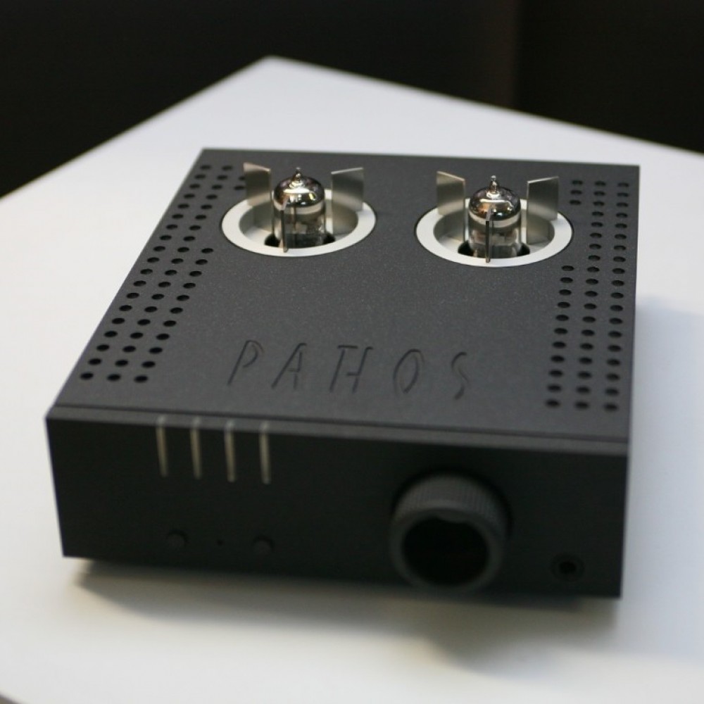 Pathos Aurium Headphone AmplifierBlack