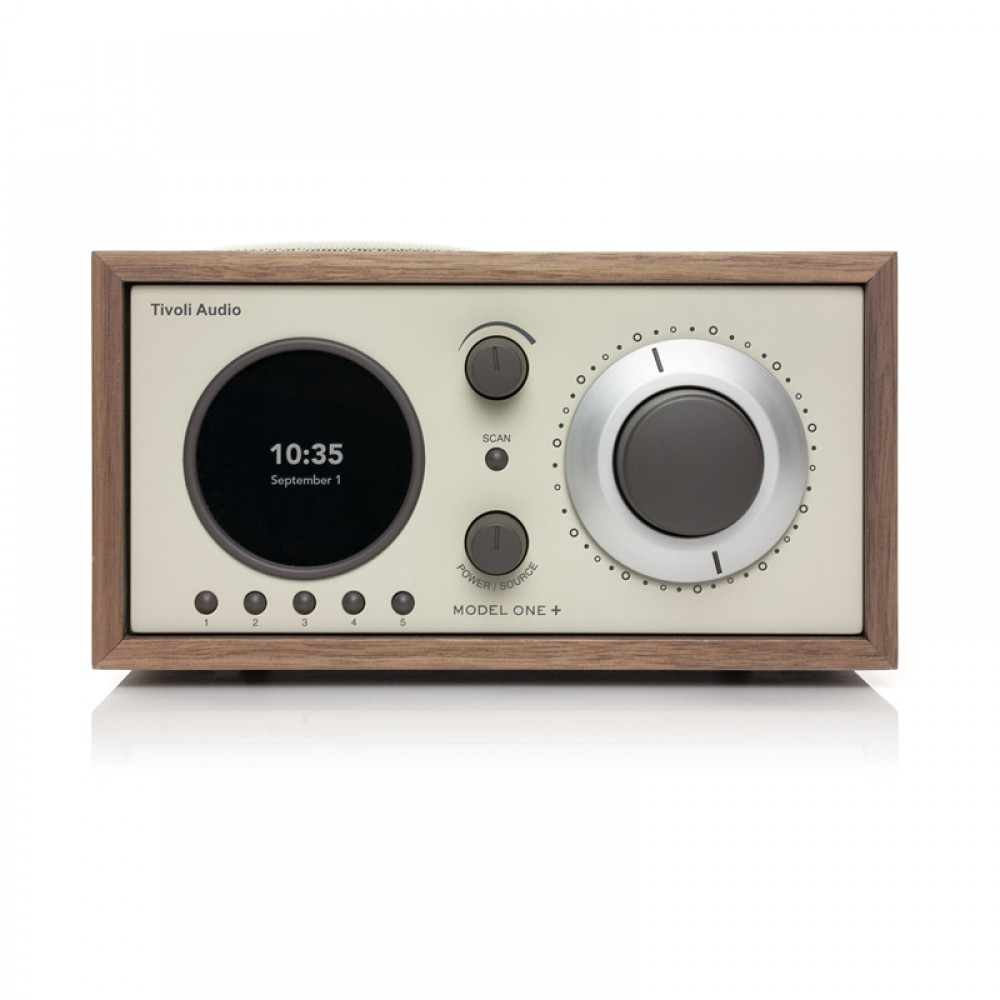 Tivoli Audio Model One+ AM / FM RadioChêne
