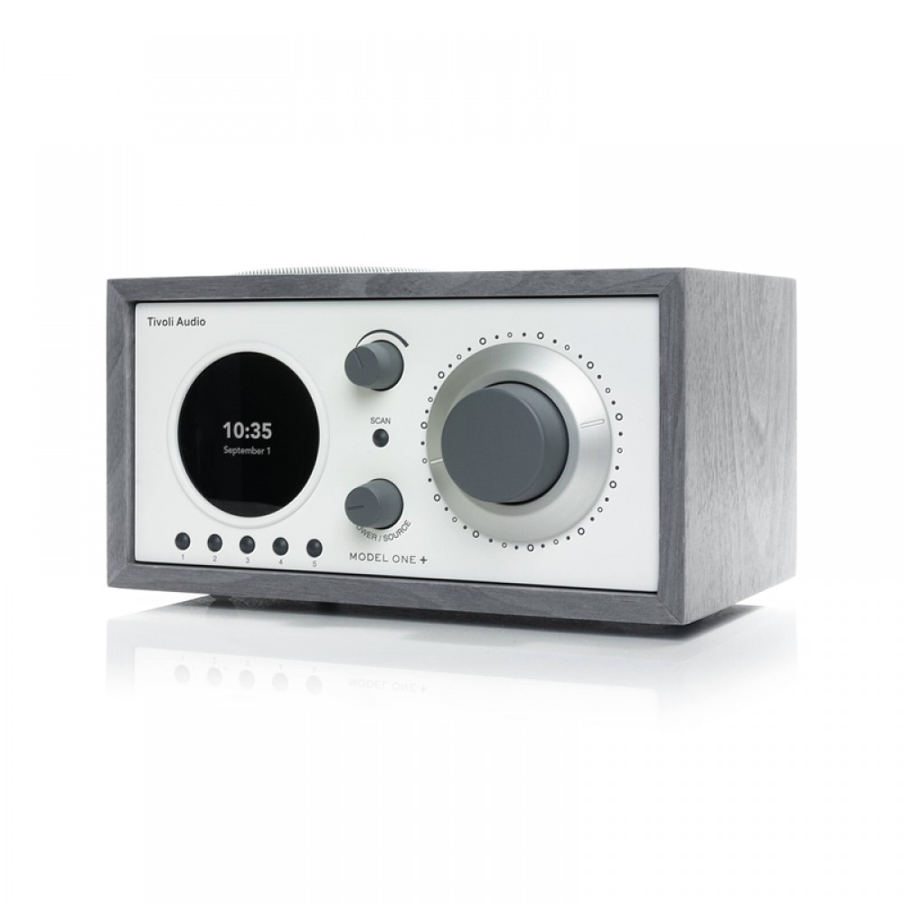Tivoli Audio Model One+ AM / FM RadioQuercia